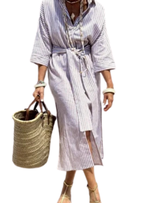 Robe-Chemise Longue Rayée : L’Esprit Riviera au Masculin-Féminin