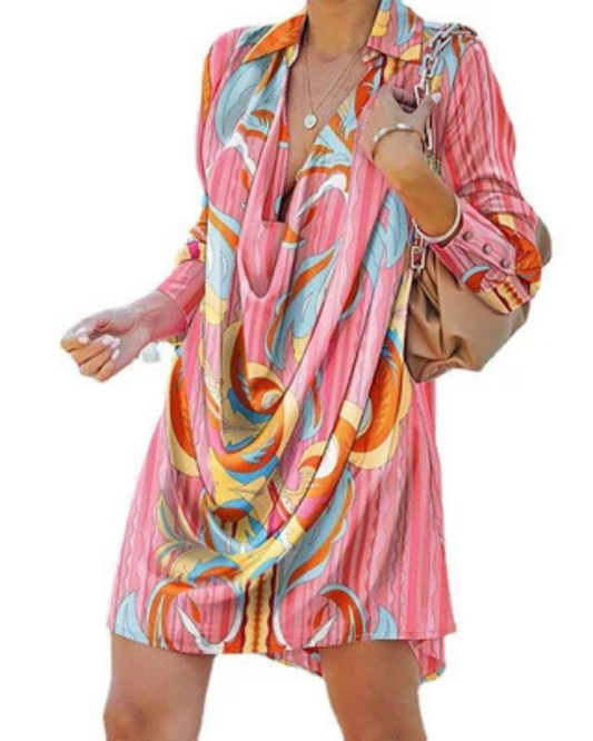 Robe courte col chemise au drapé magistral